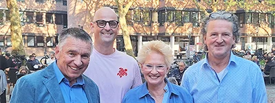 PLAUSCH AUFE COUCH … mit drei Kempenern, die das Herz auf der Zunge tragen